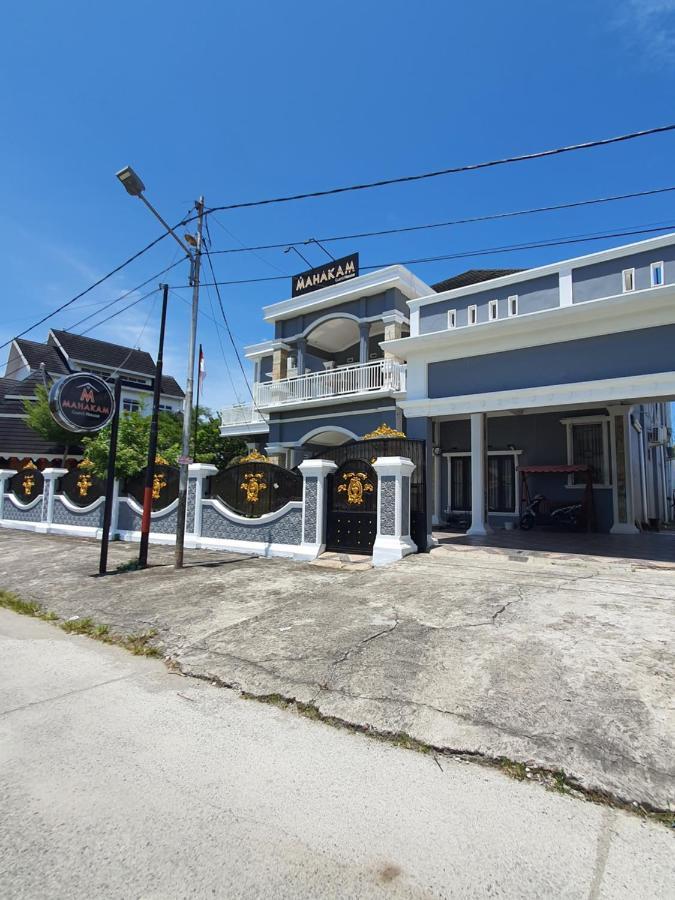 Mahakam Guest House Padang  Exterior photo